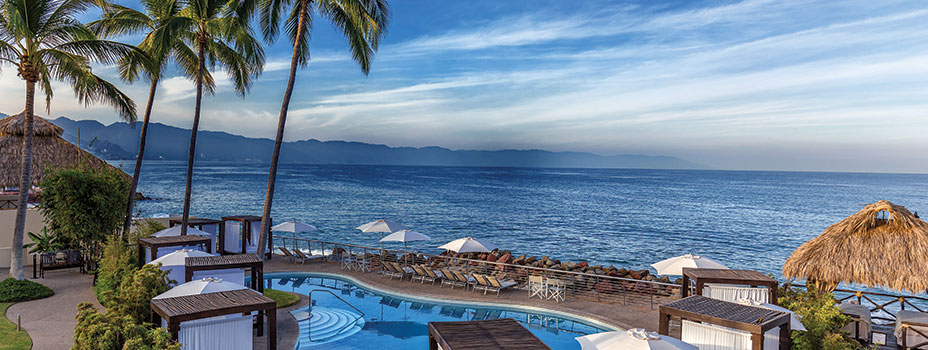 Sunset Plaza Beach Resort and Spa Accommodations