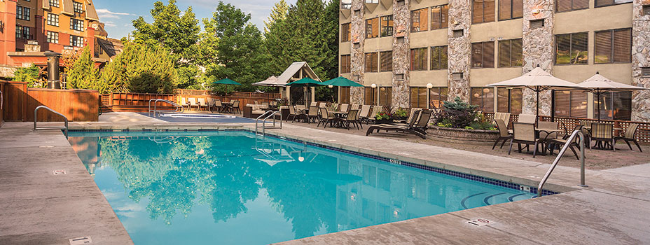 Mountainside Lodge Outdoor Pool